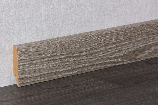 58 mm Cube Sockelleiste K58 C Eiche Grau (2400 x 18  x 58 mm)